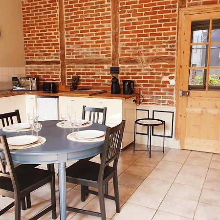 Le 2 Pieces Avec Parking Prive Apartamento Honfleur Exterior foto